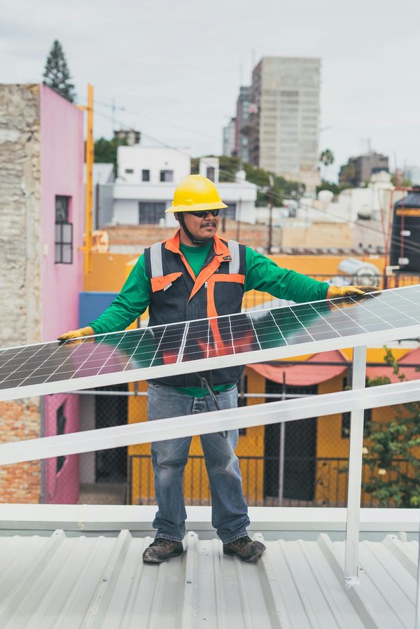 Panneau solaire photovoltaïque : pourquoi faire le choix idéal ?